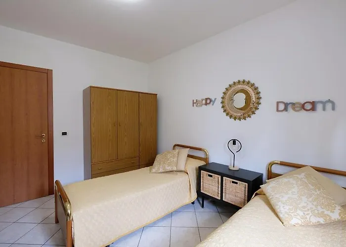 Apartamento Marina 2 *