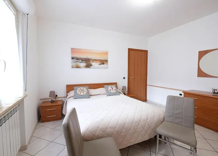 Apartamento Marina 2 *